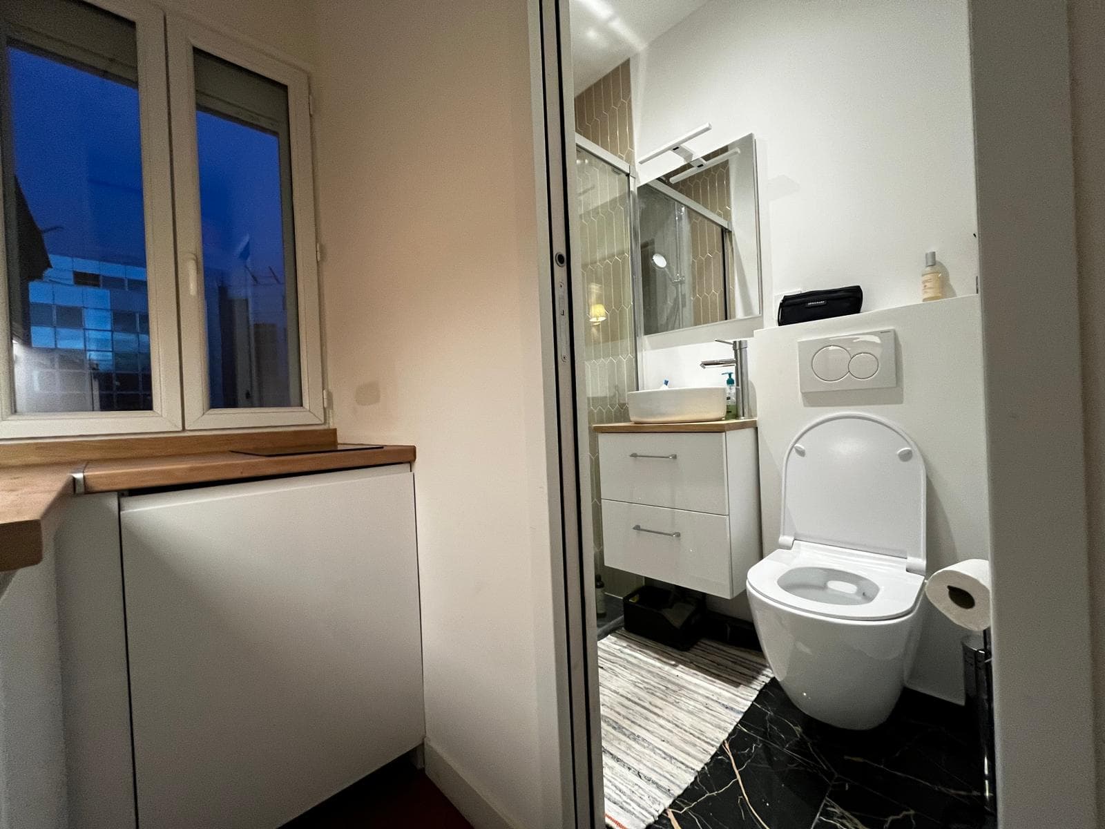 Salle d'eau studio compacte - Levallois