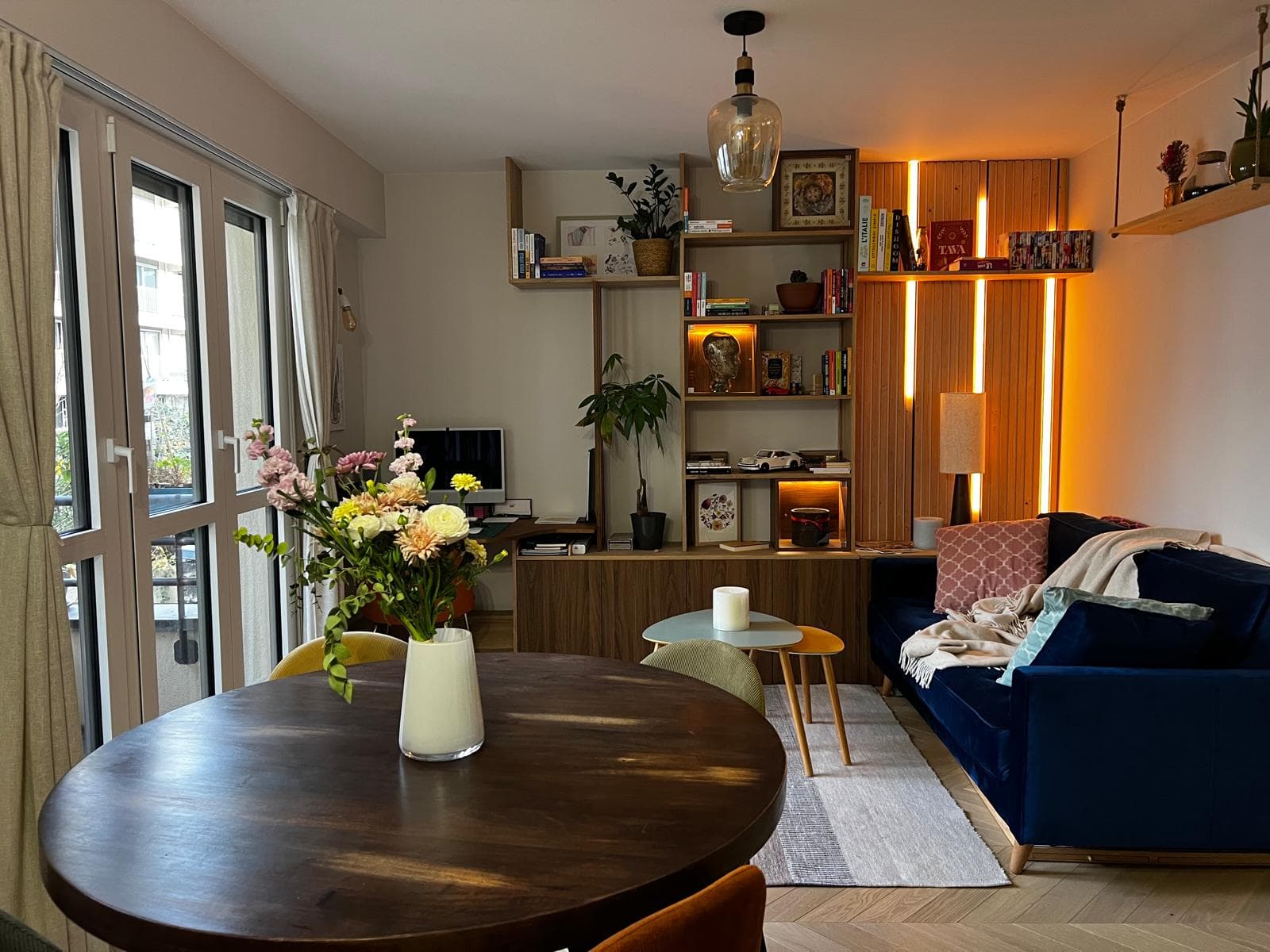 Salon avec bibliothèque sur mesure - Paris 11