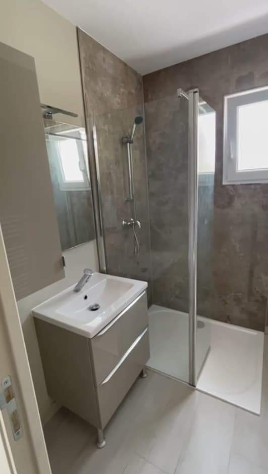 Rénovation salle de bains moderne Saint-Tropez