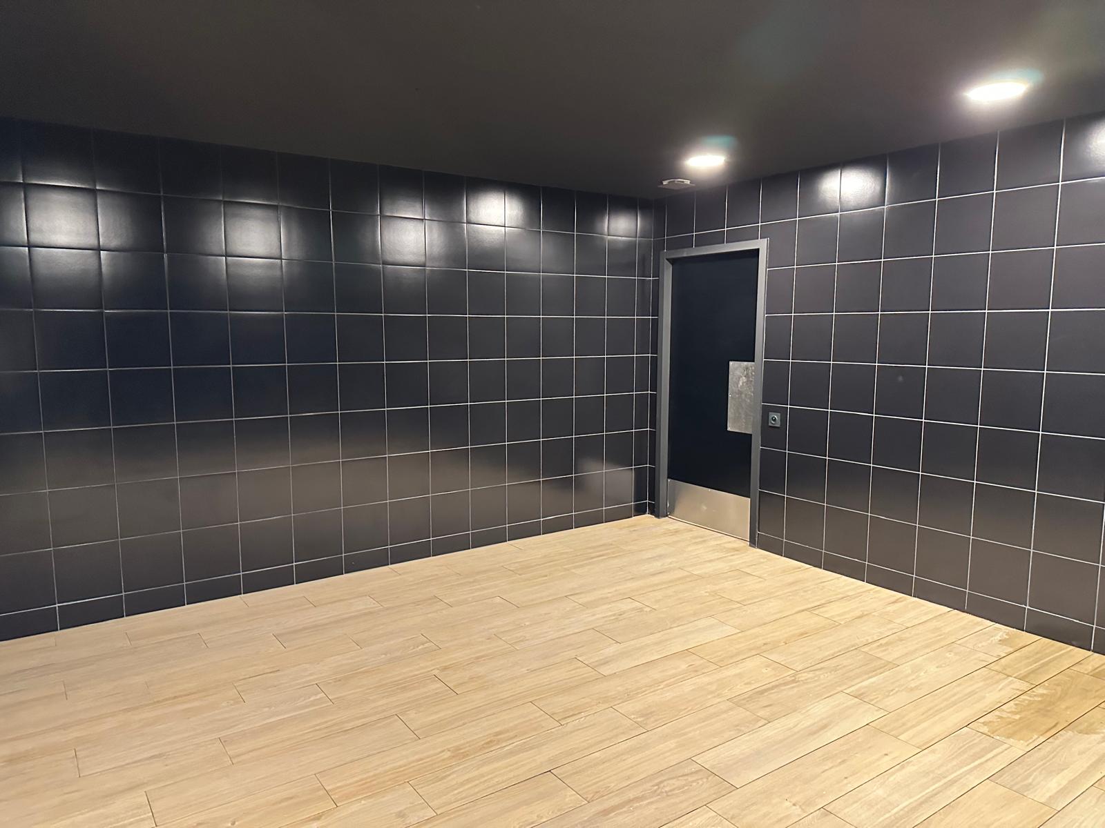 Carrelage salle de sport - Pose carrelage local commercial