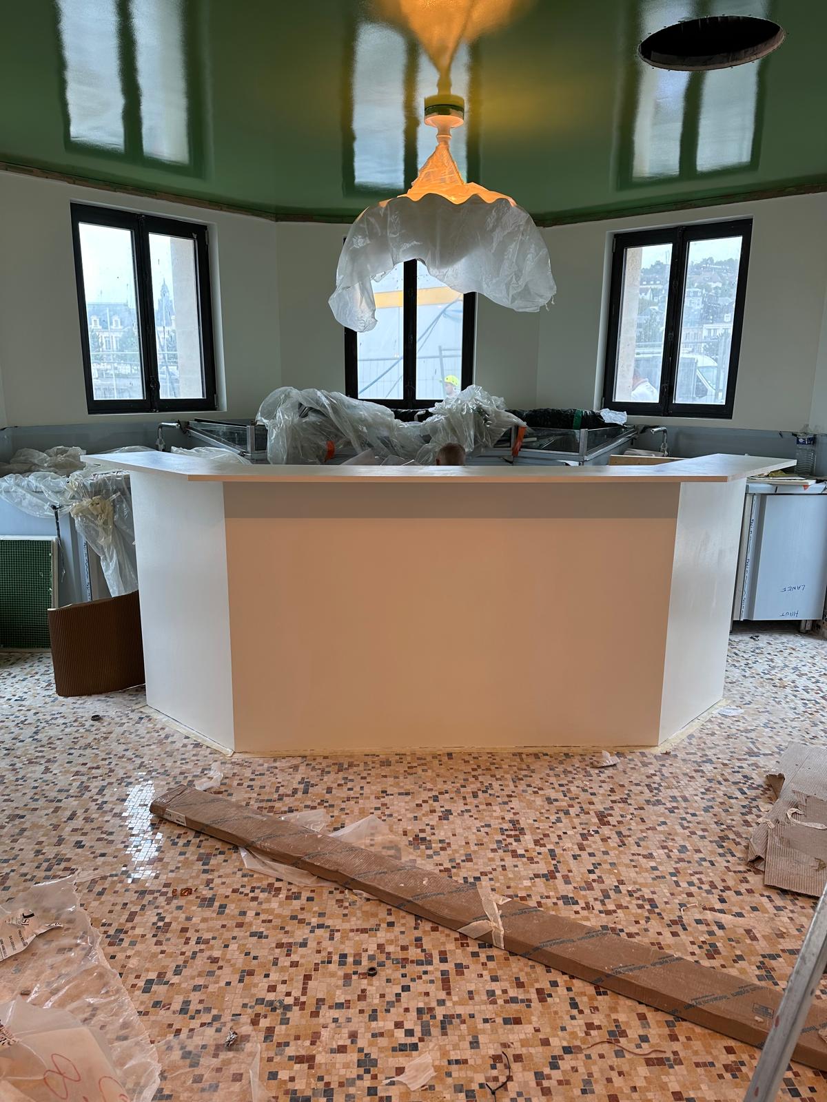 Aménagement comptoir bar - Rénovation bâtiment professionnel