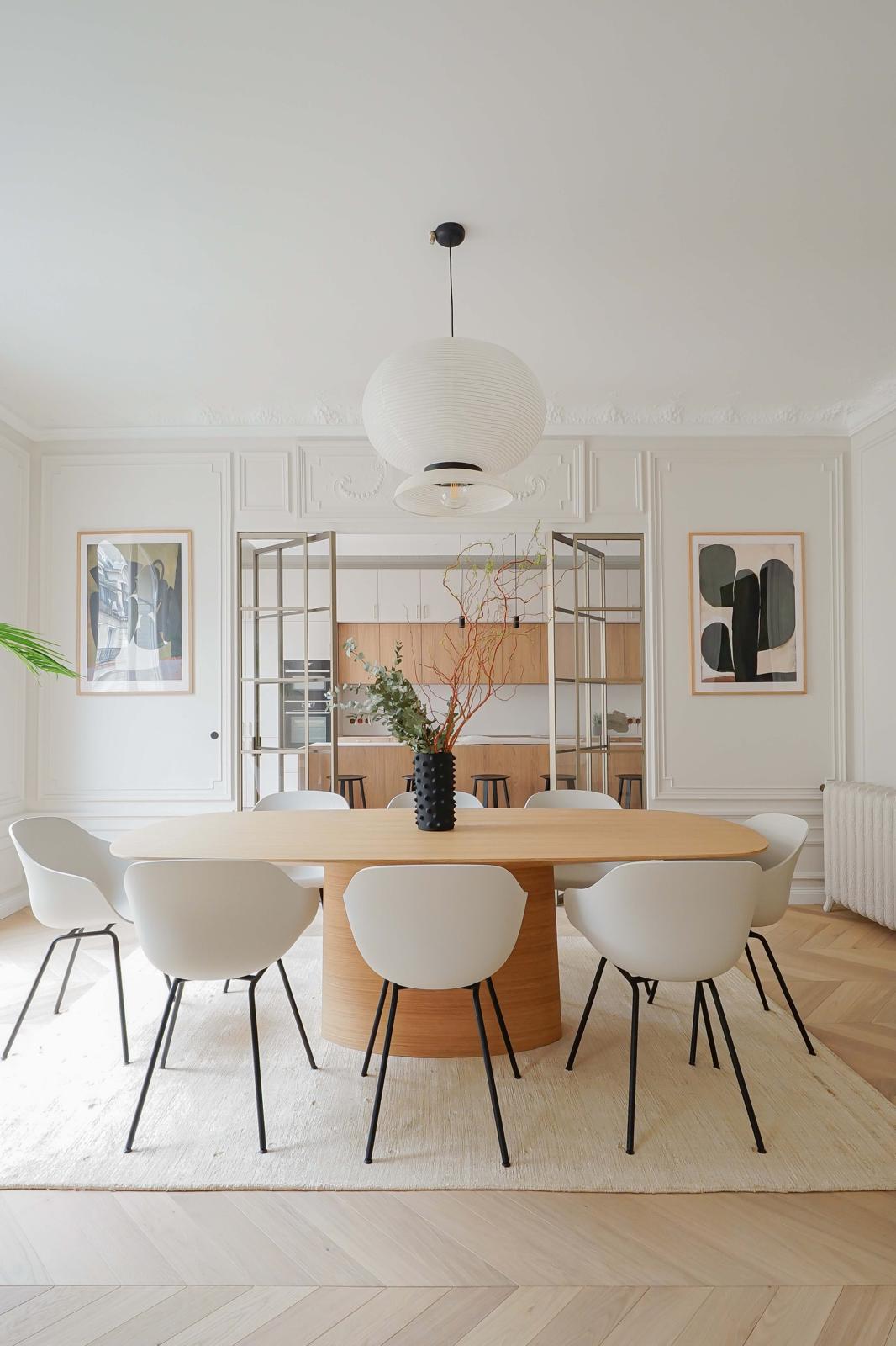 Rénovation appartement haussmannien - Table de repas design